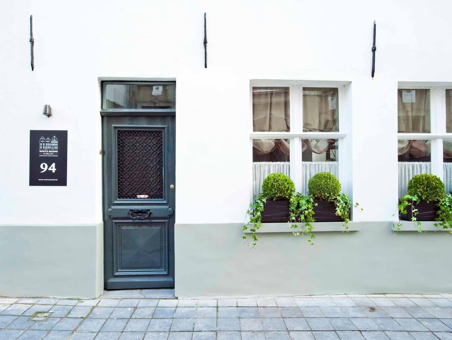 Guesthouse Groeninghe In The Centre Of Bruges Exterior photo